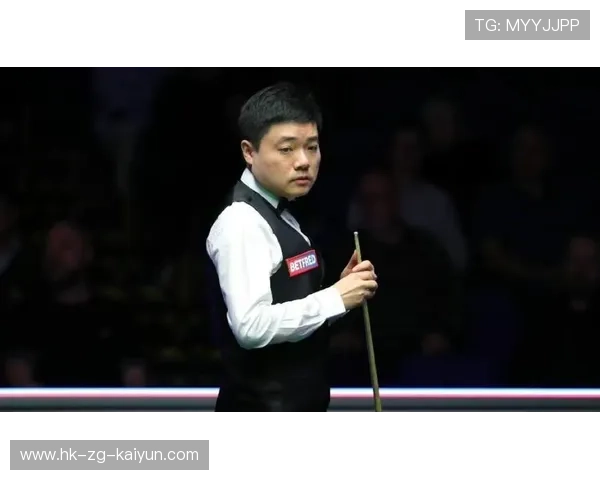 丁俊晖长台精准得手打开局面 丁俊晖长台精准得手打开局面